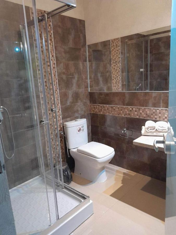 Militari Residence Hotel Chiajna Extérieur photo